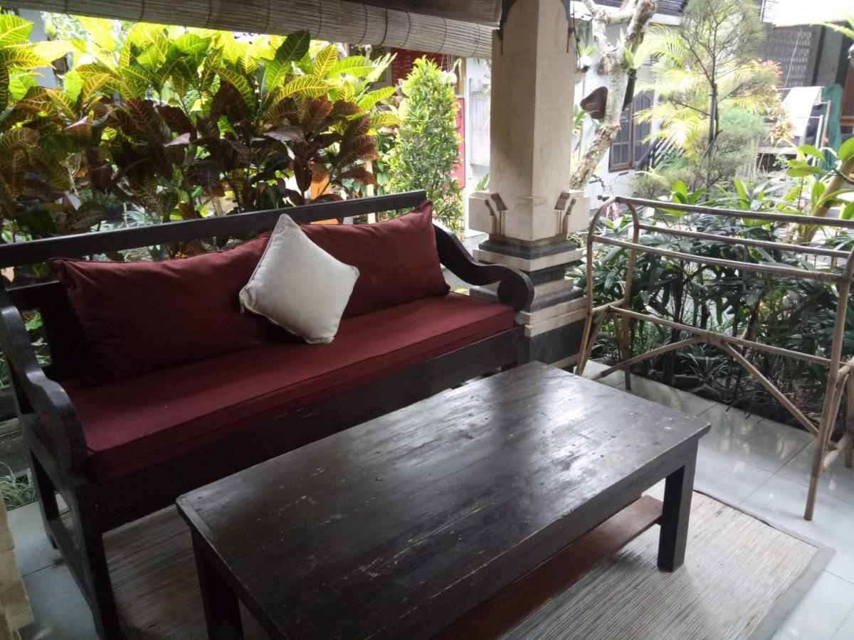 Candra Surf Homestay Canggu  Exterior photo