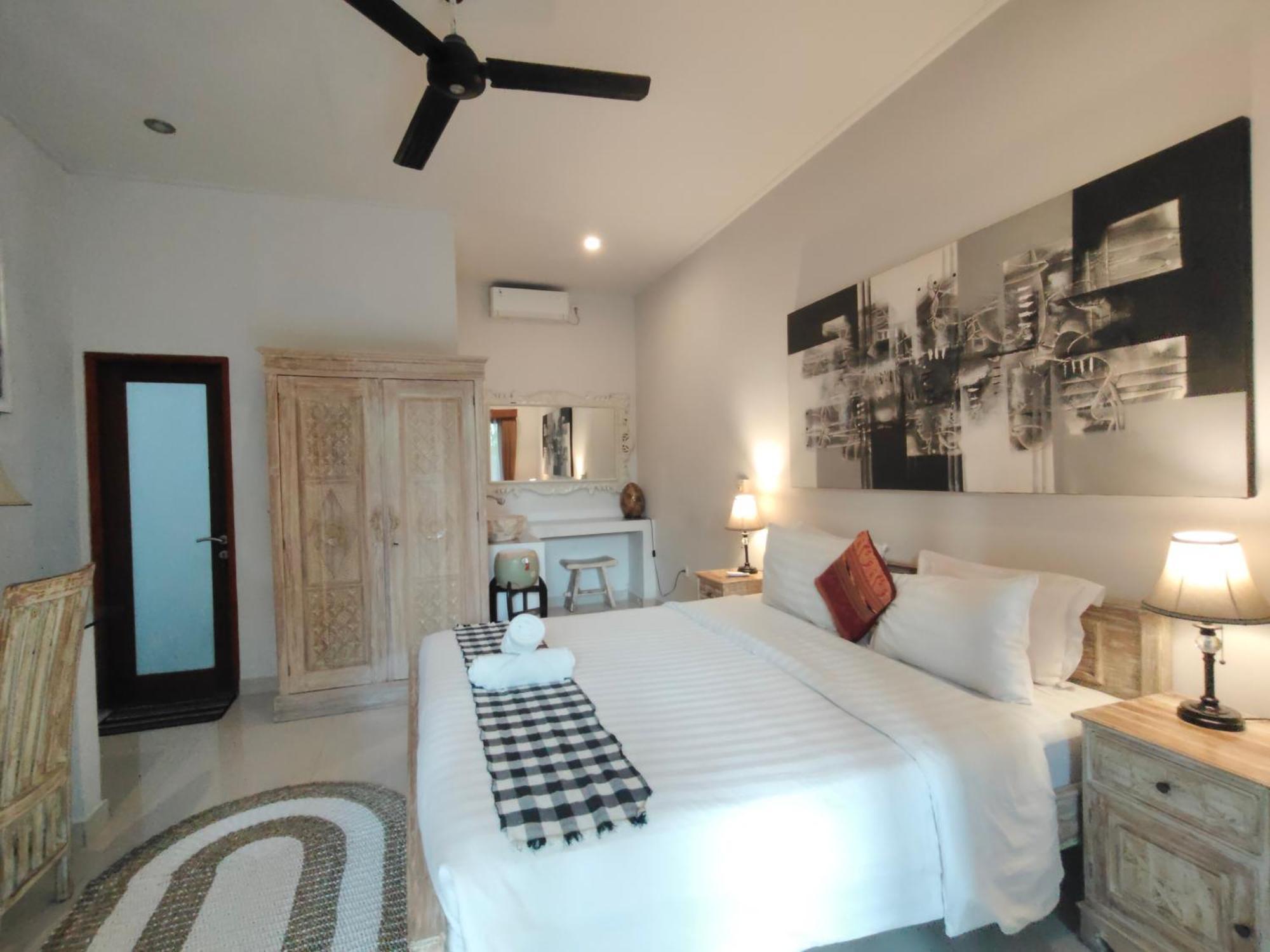 Candra Surf Homestay Canggu  Exterior photo